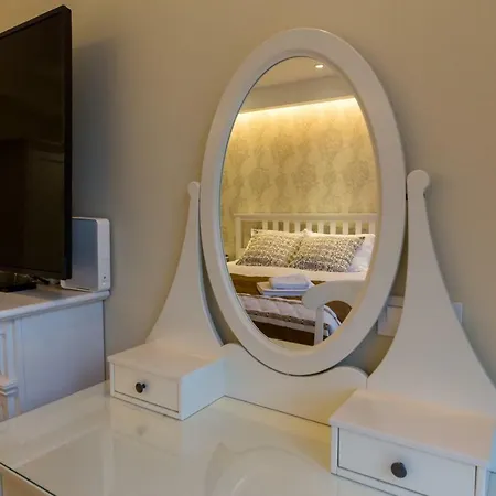 Carol Apartment